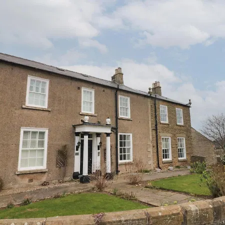 1 Hall Sneaton